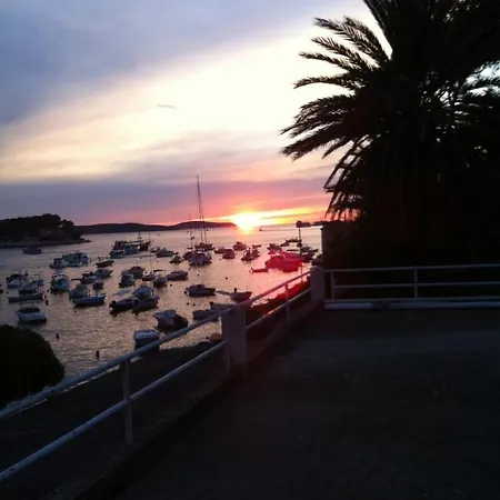 Apartments By The Sea * Hvar Town
