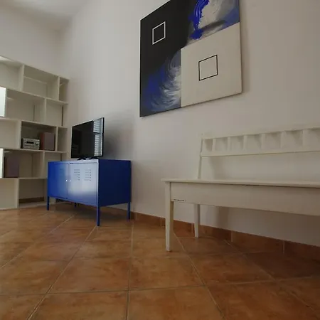 Apartments By The Sea Apartman