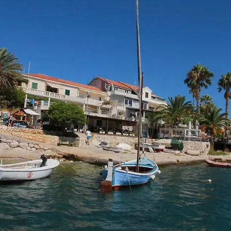 Apartments By The Sea Hvar Town