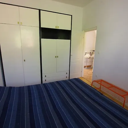 Apartments By The Sea Apartman