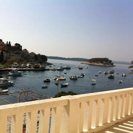 Apartman Apartments By The Sea *
